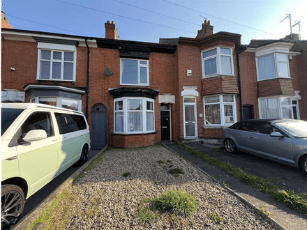 Terraced Home converted into two flats - Tenanted Investment Opportunity - Aylestone, Leicster (LE2)