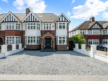 Exceptional Semi Detached Home - Fully Modernised and Extended - Ewell/Epsom (KT17)